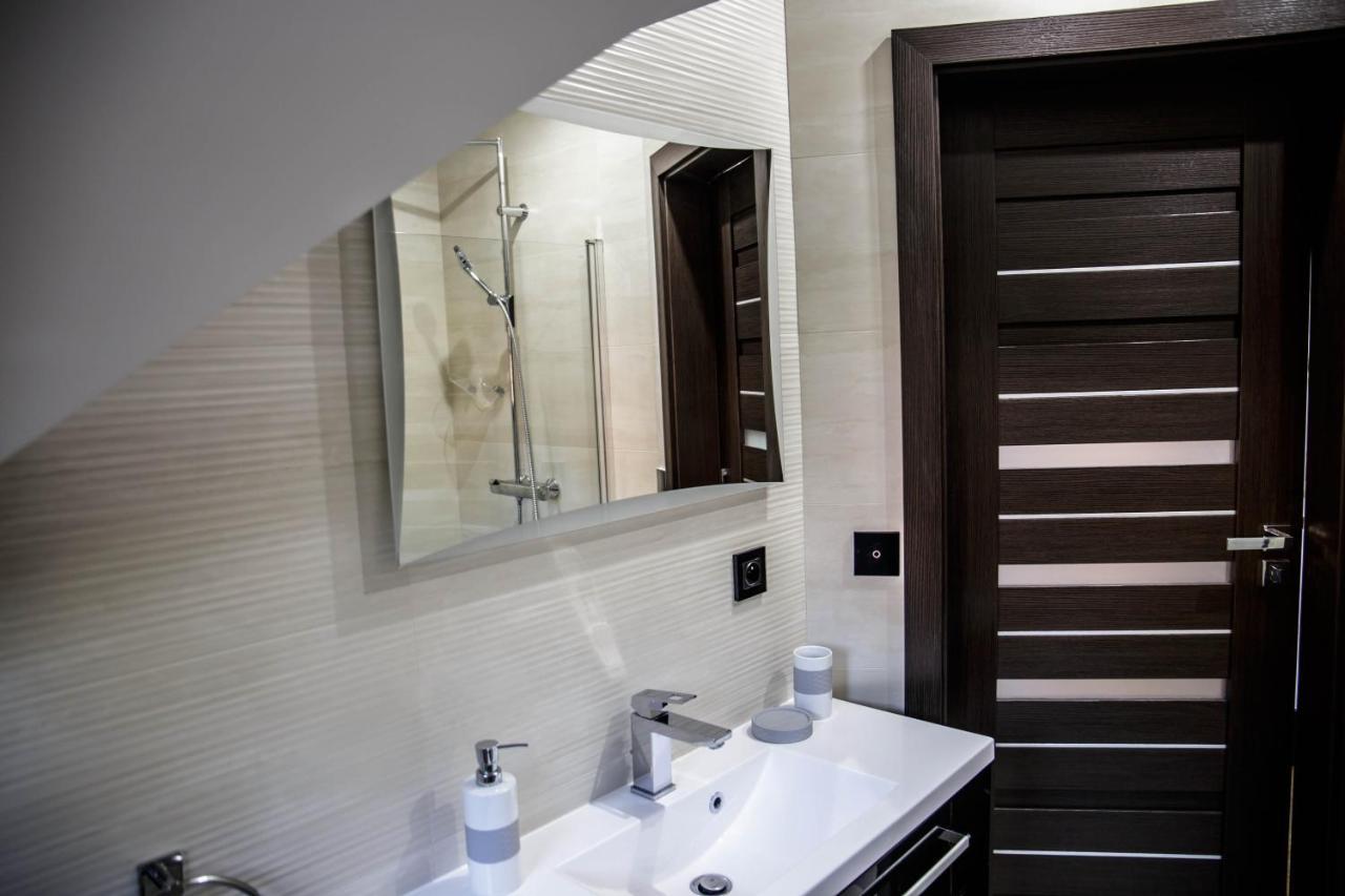 Dom Nad Jeziorem Ublik Z Sauna I Jacuzzi エクステリア 写真