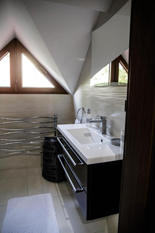 Dom Nad Jeziorem Ublik Z Sauna I Jacuzzi エクステリア 写真