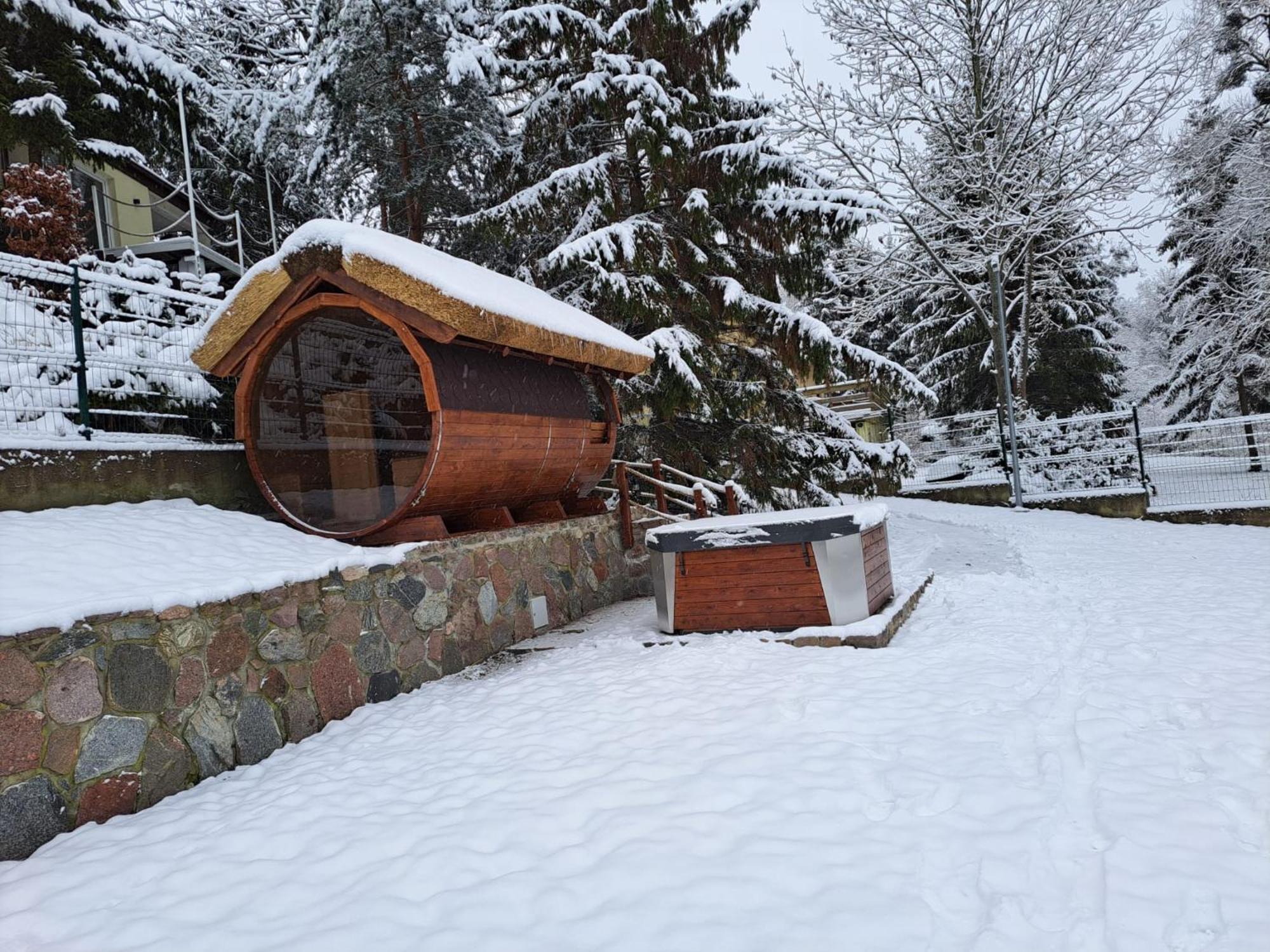 Dom Nad Jeziorem Ublik Z Sauna I Jacuzzi エクステリア 写真