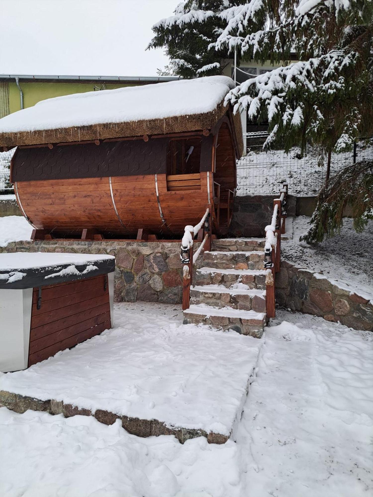 Dom Nad Jeziorem Ublik Z Sauna I Jacuzzi エクステリア 写真